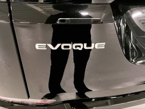 Certified 2022 Land Rover Range Rover Evoque SE image 32