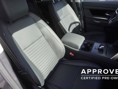 Used 2025 Land Rover Discovery Sport S image 24