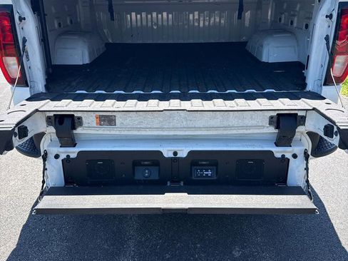 Used 2021 GMC Sierra 1500 Elevation AWD/4WD image 5