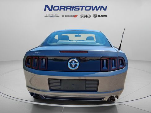 Used 2014 Ford Mustang Coupe RWD image 5