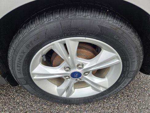 Used 2014 Ford Focus SE FWD image 37