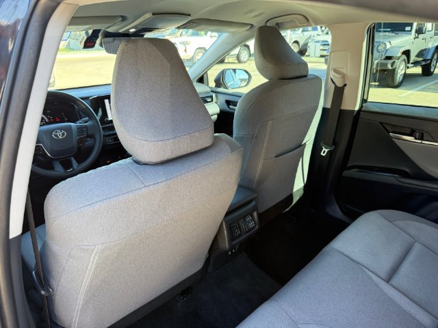 Used 2025 Toyota Camry LE FWD image 25