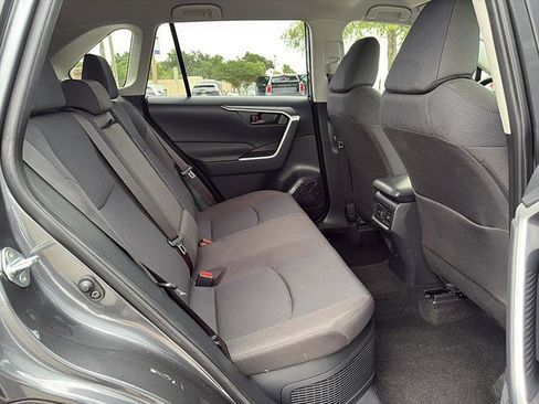 Used 2025 Toyota RAV4 LE AWD/4WD image 17
