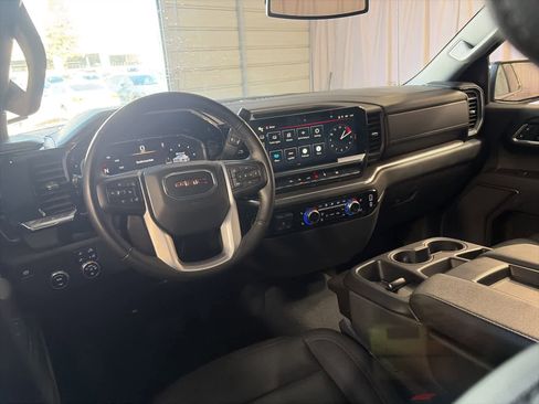 Used 2025 GMC Sierra 1500 SLT image 23