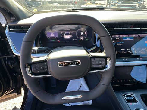 Used 2024 Jeep Wagoneer Launch Edition image 27