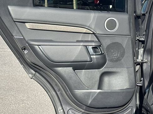 Used 2023 Land Rover Discovery HSE R-Dynamic image 25