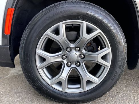 Used 2022 Jeep Wagoneer Series II image 23