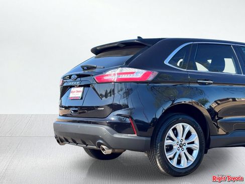 Used 2023 Ford Edge Titanium AWD/4WD image 10