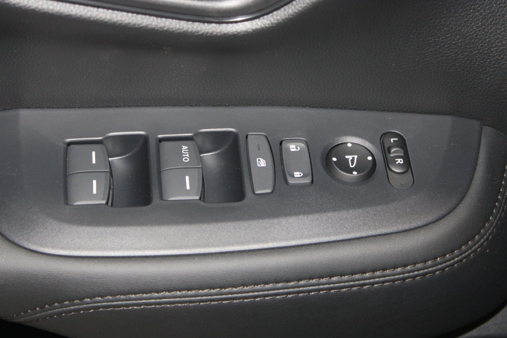 New 2027 Honda HR-V LX image 18