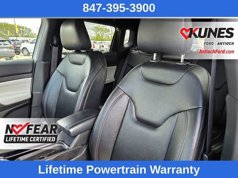 Used 2025 Jeep Compass Limited AWD/4WD image 16
