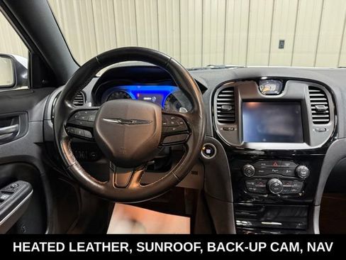 Used 2022 Chrysler 300 S RWD image 31