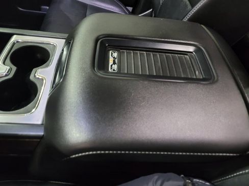 Used 2018 GMC Sierra 1500 SLT w/ SLT Premium Package image 29