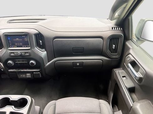 Used 2023 Chevrolet Silverado 1500 Custom AWD/4WD image 17