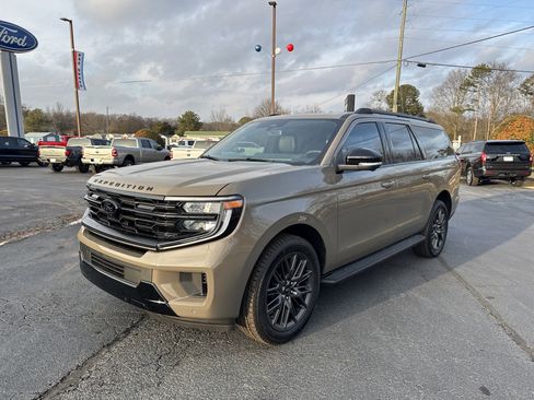 New 2026 Ford Expedition Max Platinum w/ Stealth Appearance Package image 2