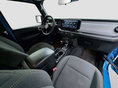 Used 2024 Jeep Wrangler Unlimited Sport AWD/4WD image 31