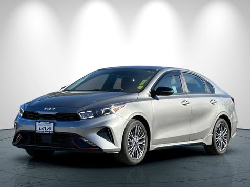 Certified 2024 Kia Forte GT-Line image 8