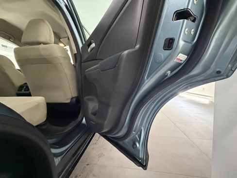 Used 2015 Honda CR-V LX image 19