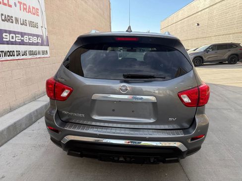 Used 2020 Nissan Pathfinder SV image 6