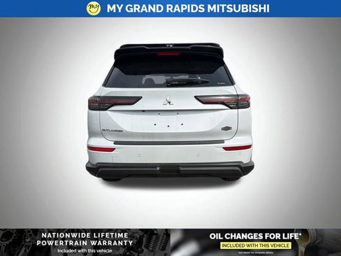 New 2026 Mitsubishi Outlander Trail Edition image 6