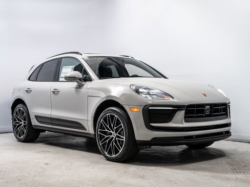 New 2026 Porsche Macan image 9