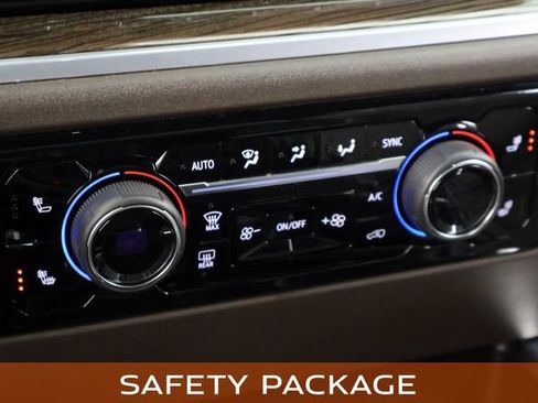 Used 2022 Chevrolet Silverado 1500 RST AWD/4WD image 28