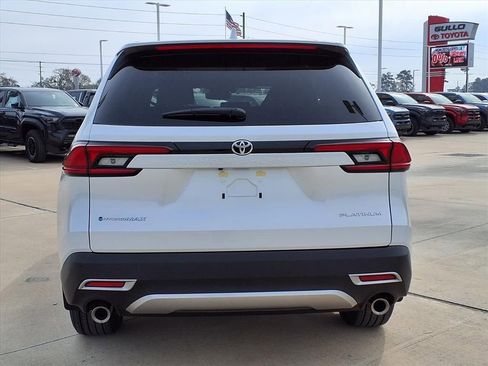 Certified 2026 Toyota Grand Highlander AWD Hybrid image 5