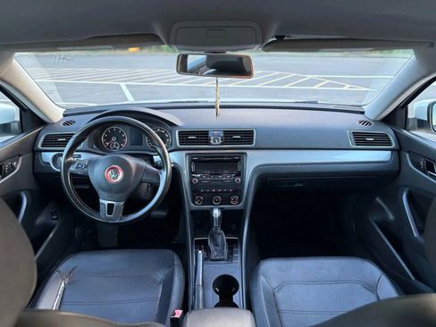 Used 2015 Volkswagen Passat 1.8T S image 19