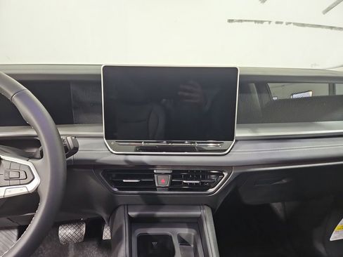 New 2026 Volkswagen Tiguan SE AWD/4WD image 18
