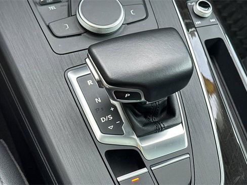 Used 2020 Audi Q5 2.0T Premium w/ Convenience Package image 26