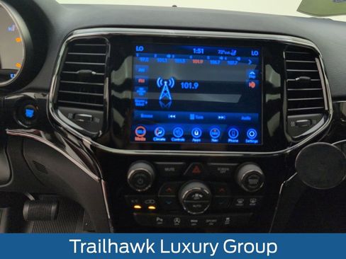 Used 2020 Jeep Grand Cherokee Trailhawk w/ Trailhawk Luxury Group image 31