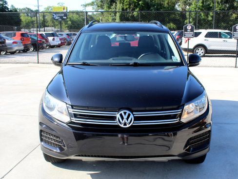 Used 2015 Volkswagen Tiguan S image 7