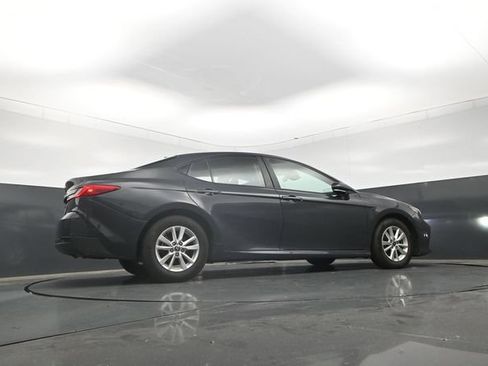 Used 2025 Toyota Camry Hybrid FWD image 29
