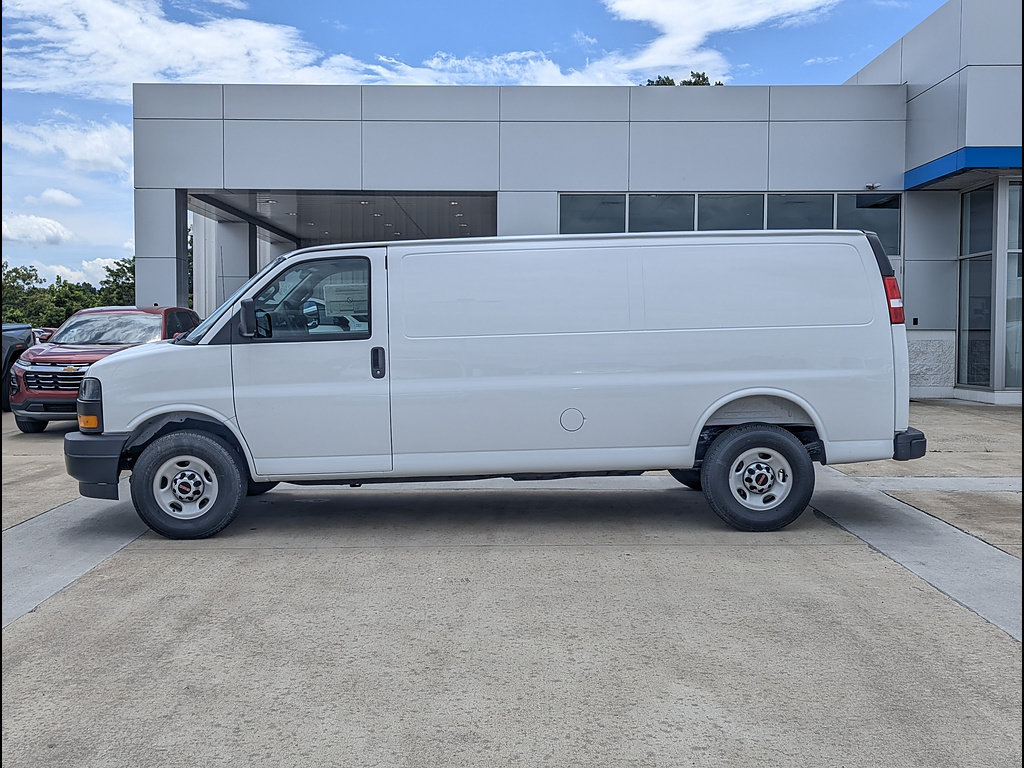 New 2026 GMC Savana 2500 Extended w/ Safety Package RWD image 9