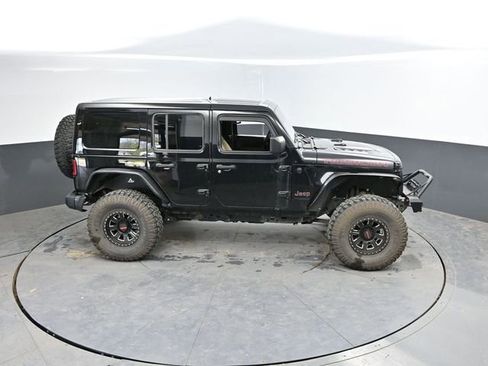 Used 2018 Jeep Wrangler Unlimited Rubicon AWD/4WD image 45