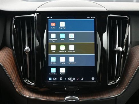 Used 2023 Volvo XC60 B5 Plus w/ Climate Package image 19