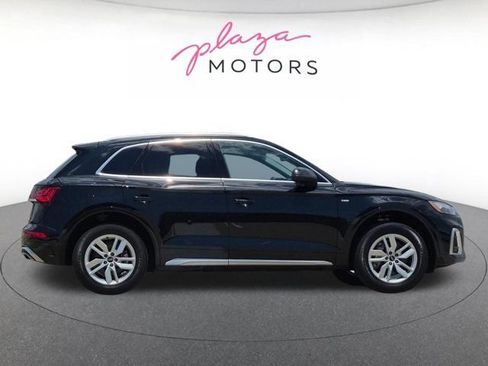 Certified 2023 Audi Q5 2.0T Premium w/ Convenience Package AWD/4WD image 4