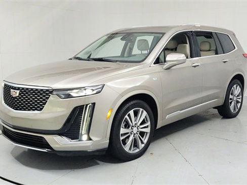 Certified 2022 Cadillac XT6 Premium Luxury image 1