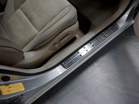 Used 2002 Lexus IS 300 image 79