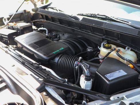 Used 2021 Chevrolet Silverado 1500 LT w/ LPO, Liner Protection Package RWD image 12