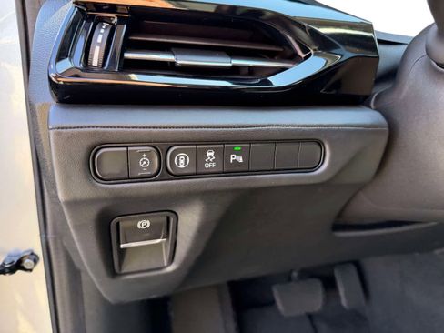 Used 2023 Acura MDX SH-AWD w/ Technology Package image 21
