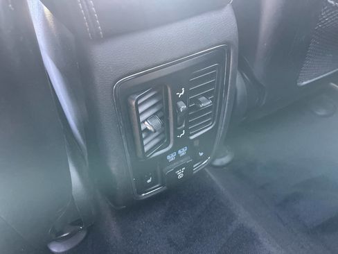 Used 2015 Jeep Grand Cherokee Overland w/ Advanced Technology Group image 32