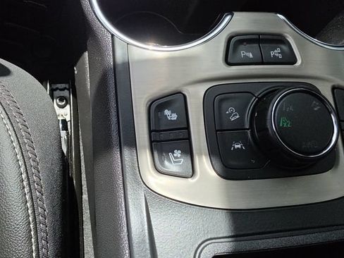 Certified 2024 GMC Terrain Denali w/ Black Diamond Edition AWD/4WD image 22