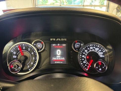 Used 2019 RAM 1500 Big Horn AWD/4WD image 17