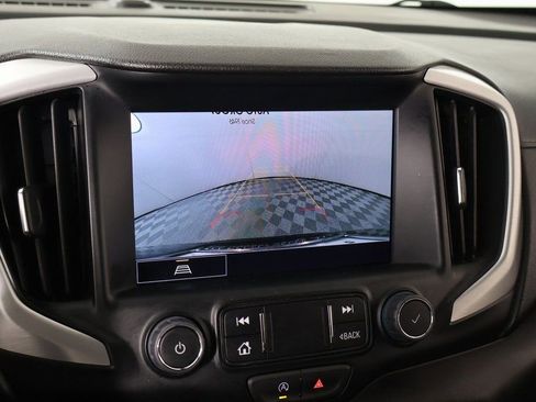 Used 2024 GMC Terrain SLT image 6