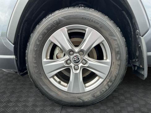 Used 2023 Toyota RAV4 XLE w/ Convenience Package image 15