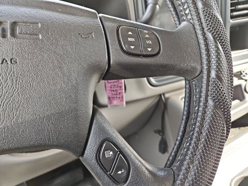 Used 2004 GMC Sierra 1500 SLT w/ Off-Road Package image 25