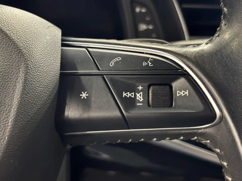Used 2019 Audi Q8 Premium w/ Convenience Package AWD/4WD image 30