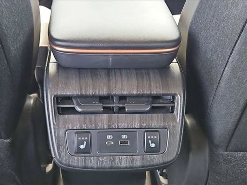 Certified 2024 Nissan Ariya AWD image 24