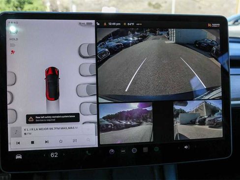 Used 2021 Tesla Model 3 Standard Range Plus image 23