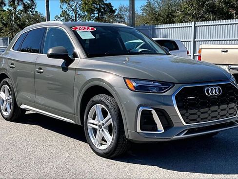 Certified 2023 Audi Q5 e Premium Plus w/ Premium Plus Package image 2